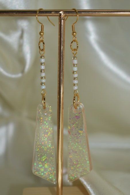 Boucles d'oreilles pendantes dorées