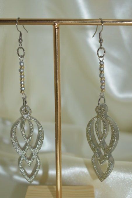 Boucles d'oreilles pendantes argentées